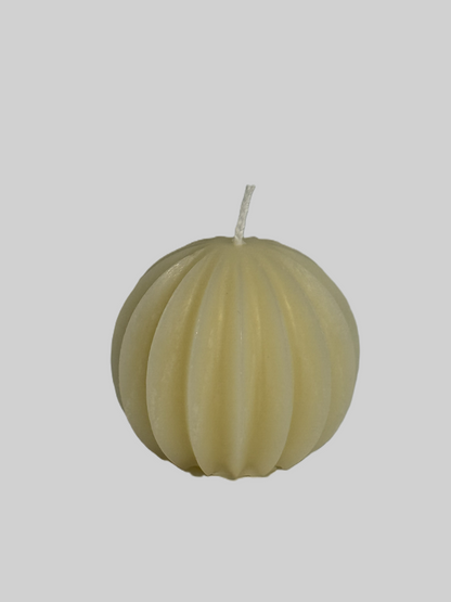 Vitt bivaxljus