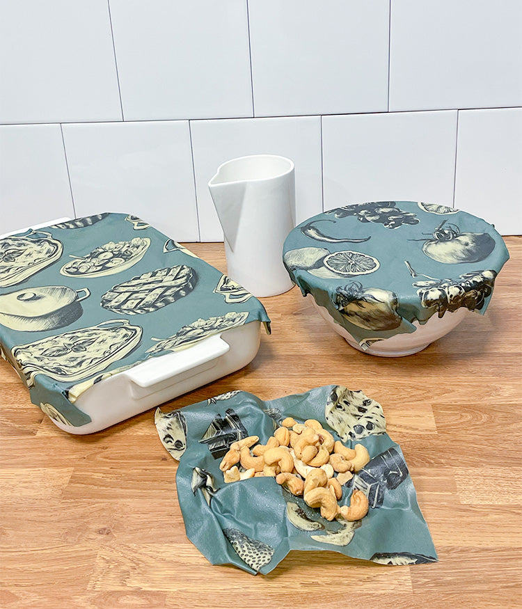 Wrap bivaxdukar över skål och form